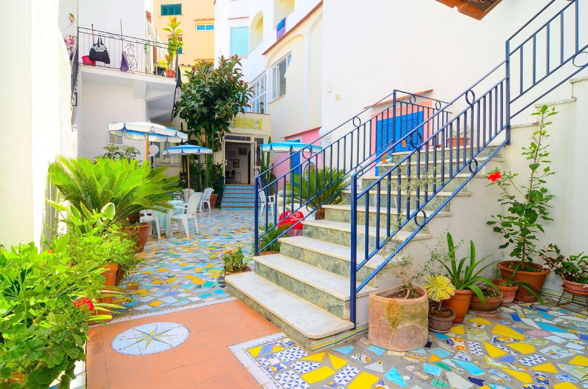 Hotel Terme Marina Lacco Ameno  Exterior photo